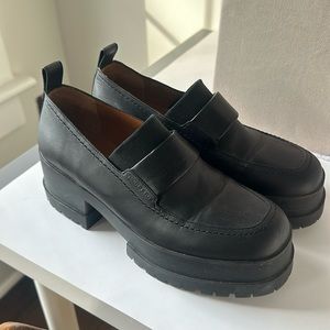 Robert Clergerie Leather Loafers - EUR size 38, black